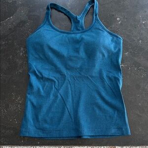 LULULEMON EBB TO THE STREET TANK SZ 8